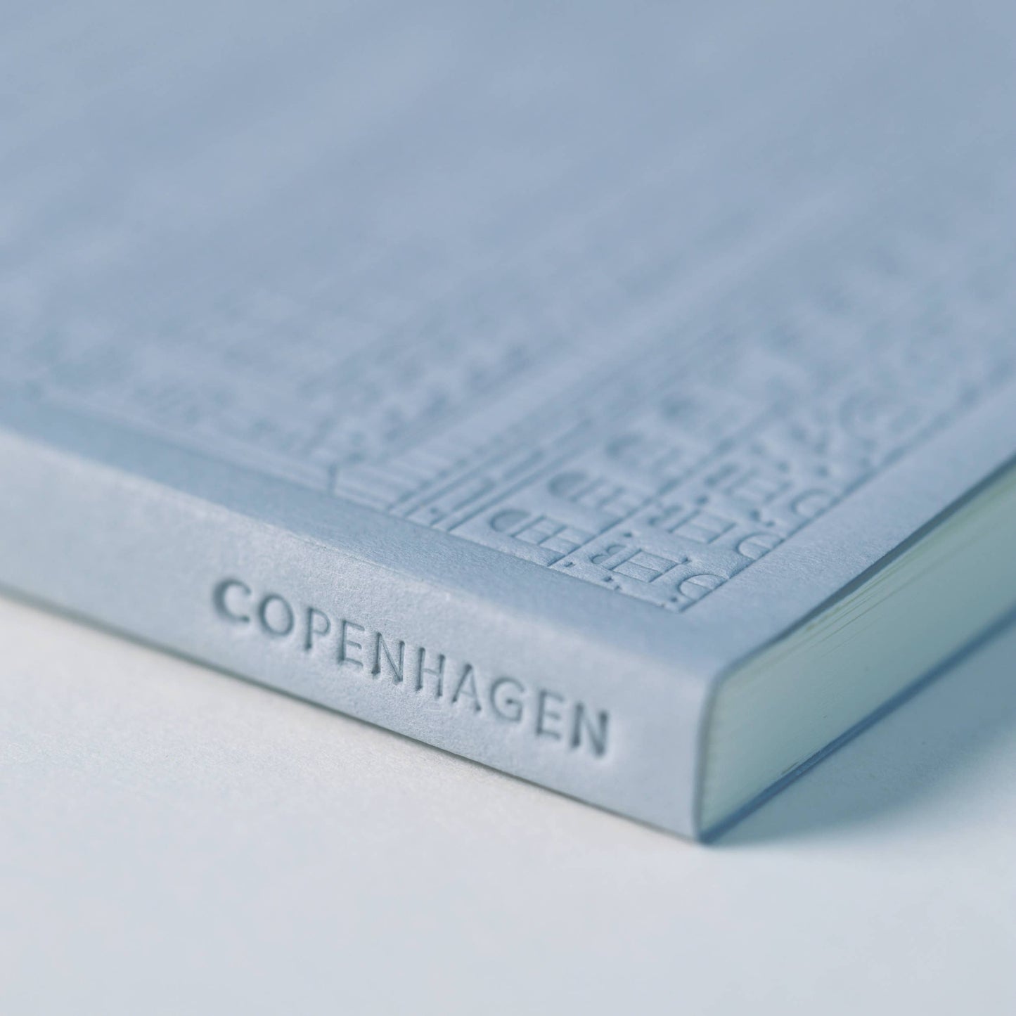 The Copenhagen Notebook von The City Works – handgeprägtes Notizbuch in B6