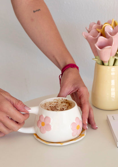 Blomma Tasse – handgefertigte Keramiktasse mit Blumen (300 ml)