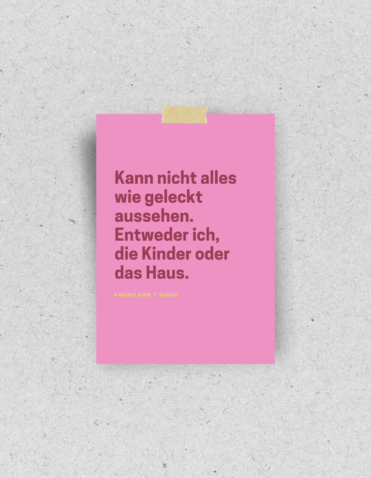 Postkarte "Moms don`t judge"