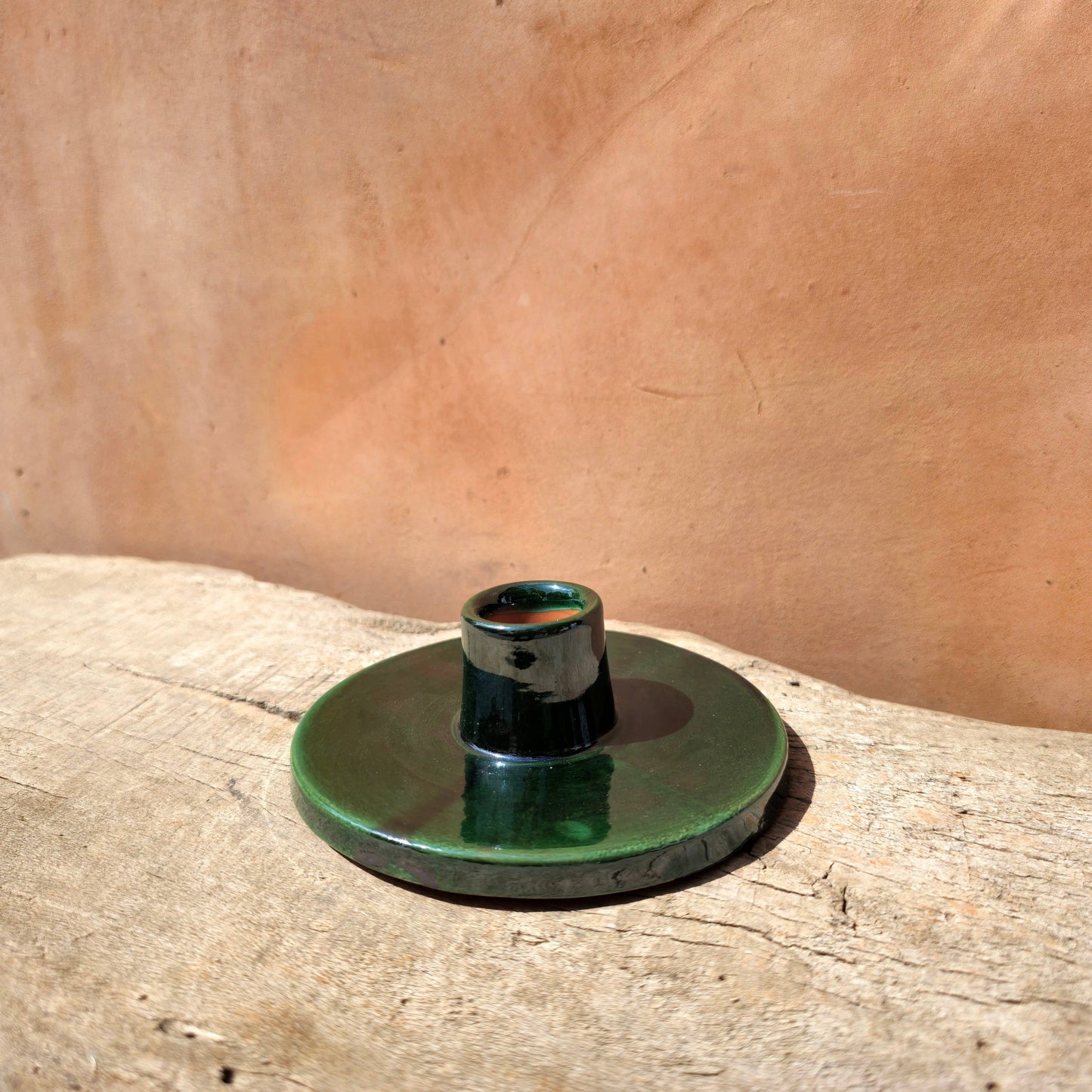 Handgefertigter Kerzenhalter aus Terrakotta