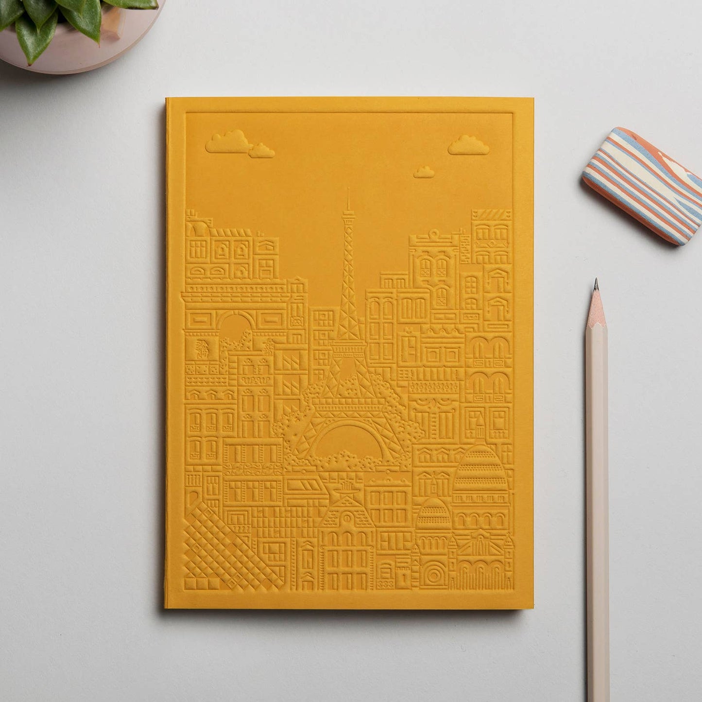 The Paris Notebook – handgeprägtes Notizbuch mit detailliertem Paris-Design