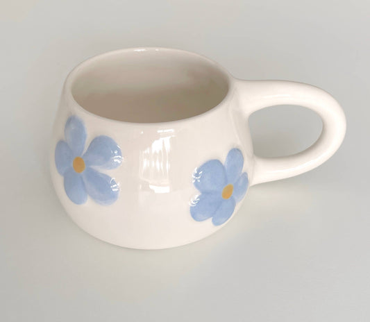Blomma Tasse – handgefertigte Keramiktasse mit Blumen (300 ml)