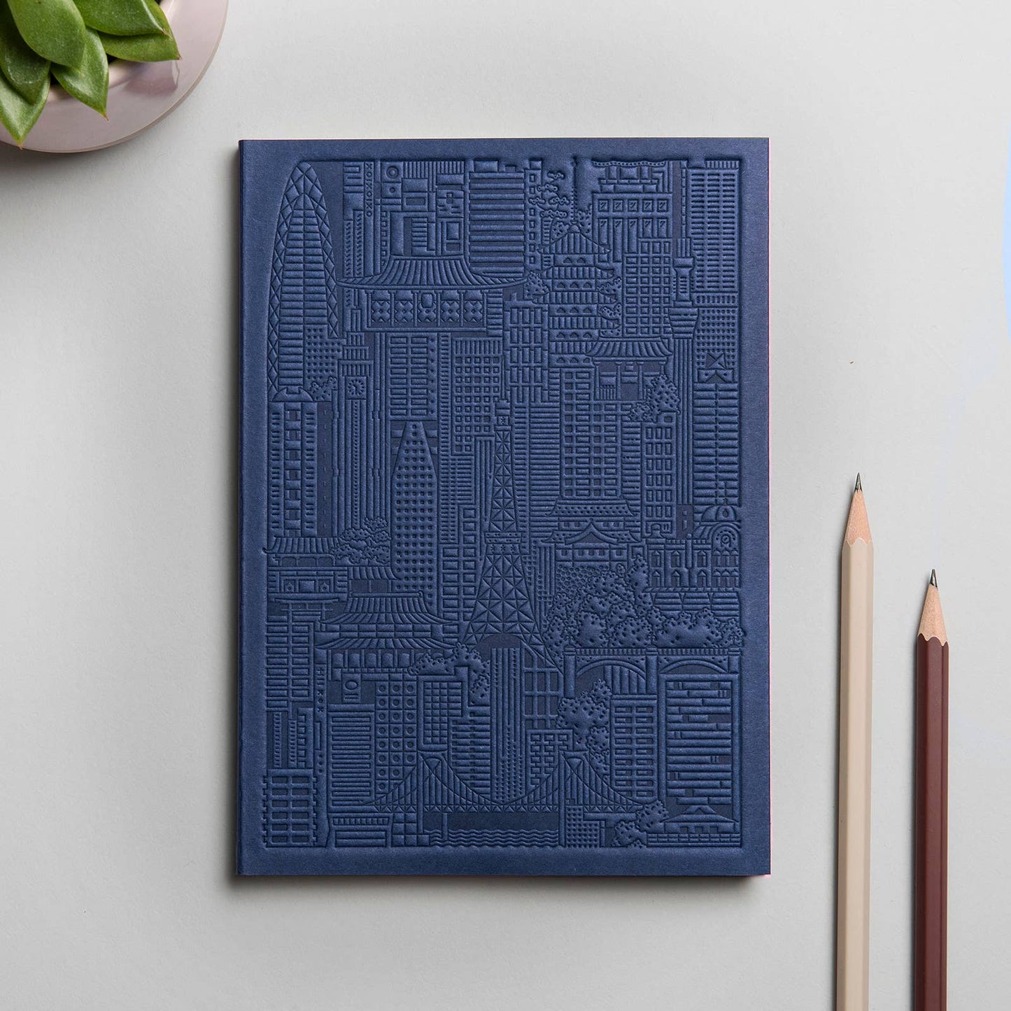 The Tokyo Notebook von The City Works – handgeprägtes Notizbuch in B6