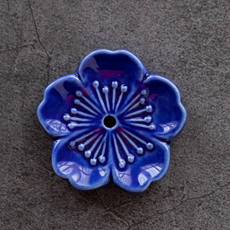 Gohobi Handgefertigte Keramik-Blumenornament Räucherstäbchenhalter