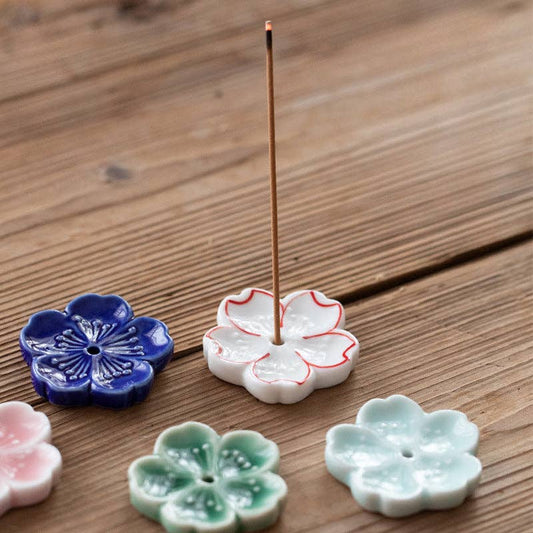 Gohobi Handgefertigte Keramik-Blumenornament Räucherstäbchenhalter