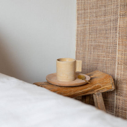 Minimalistische handgefertigte Design-Teetasse mit Henkel