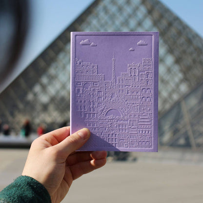 The Paris Notebook – handgeprägtes Notizbuch mit detailliertem Paris-Design
