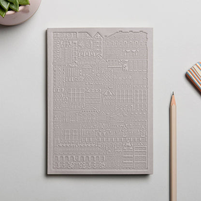 The Copenhagen Notebook von The City Works – handgeprägtes Notizbuch in B6