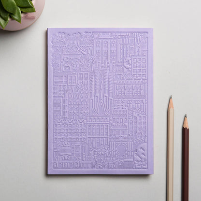 The Barcelona Notebook von The City Works – handgeprägtes Notizbuch im B6-Format